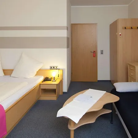 Garni Am Goetheplatz Отель 3*