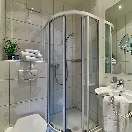 Garni Am Goetheplatz Отель 3*