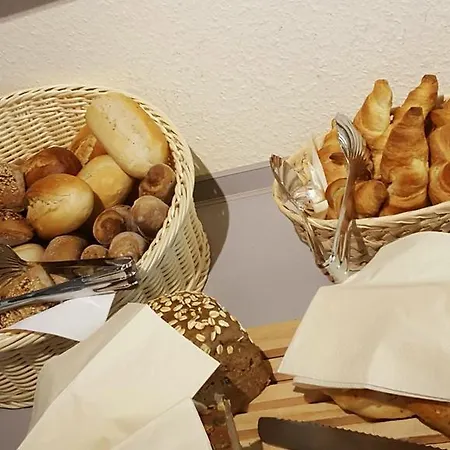 ホテル Garni Am Goetheplatz