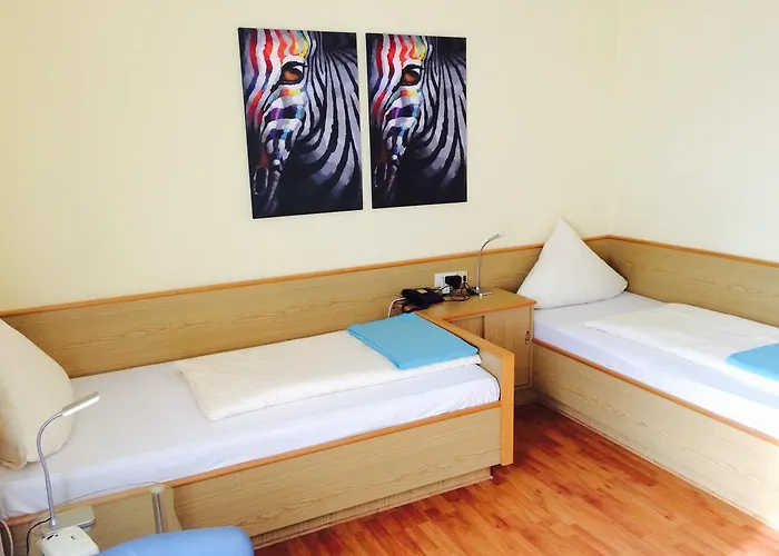 Garni Am Goetheplatz 酒店 斯坦河畔的巴特明斯特