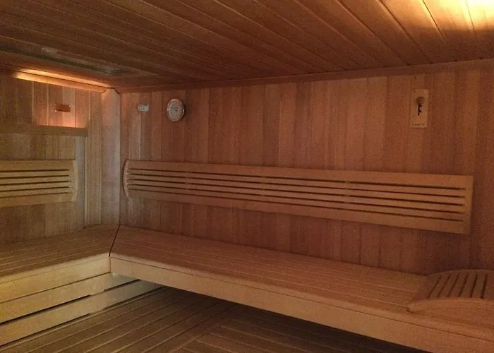 Garni Am Goetheplatz 호텔 3*