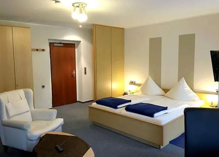 酒店 Garni Am Goetheplatz 3*